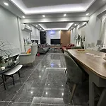 Bahçeli Verandalı şirin Ev Havalimanına Yakın Villa